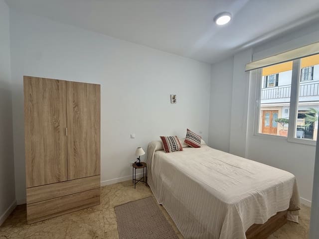 9 soveværelse Hotel til salg i San Pedro de Alcantara, Marbella med garage - € 1.700.000 (Ref: 9807182)