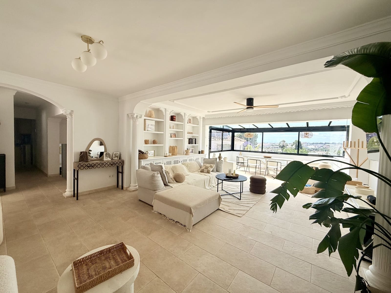 5 quarto Moradia para venda em Nueva Andalucia com piscina garagem - 1 200 000 € (Ref: 9841745)
