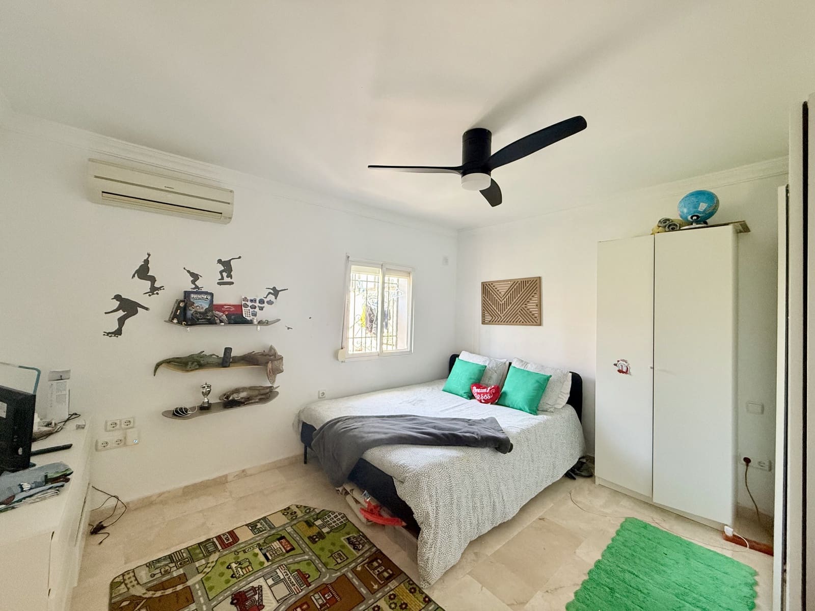 5 quarto Moradia para venda em Nueva Andalucia com piscina garagem - 1 200 000 € (Ref: 9841745)
