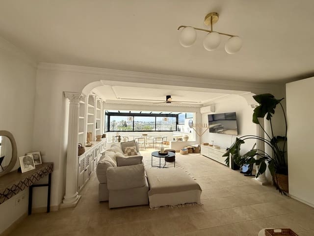 5 quarto Moradia para venda em Nueva Andalucia, Marbella com piscina garagem - 1 200 000 € (Ref: 9841745)