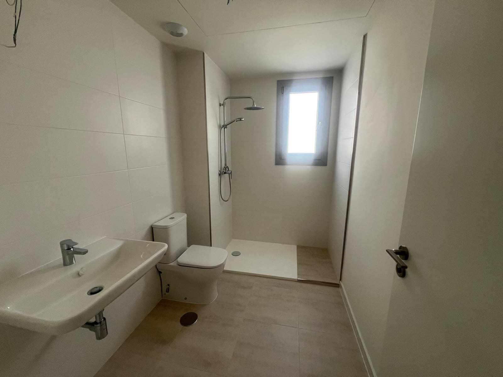3 bedroom Apartment for sale in Estepona with pool garage - € 450,000 (Ref: 9854766)