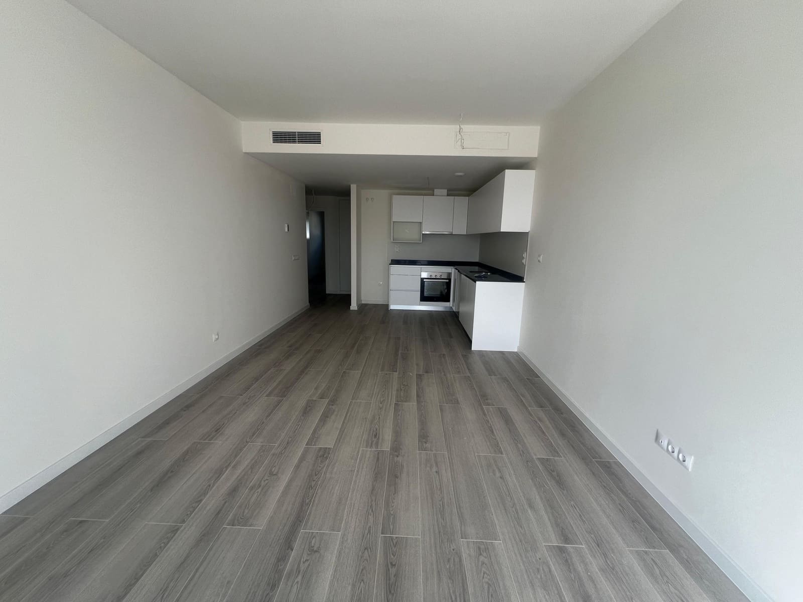 3 bedroom Apartment for sale in Estepona with pool garage - € 450,000 (Ref: 9854766)