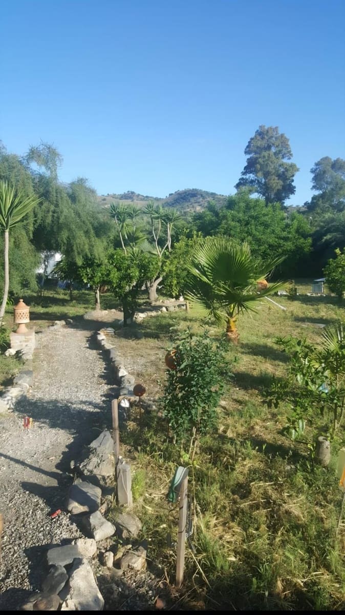 4 soveværelse Finca/Landehus til salg i Coin med swimmingpool - € 370.000 (Ref: 9939034)