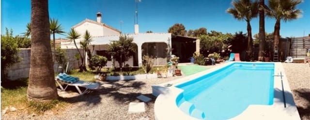 4 sypialnia Finka/Dom wiejski na sprzedaż w Coín z basenem - 370 000 € (Ref: 9939034)