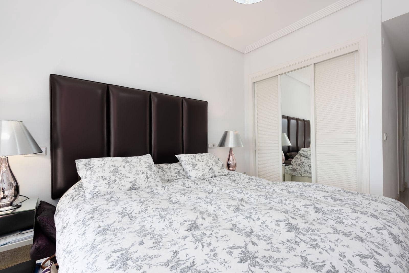 2 slaapkamer Appartement te koop in Los Arqueros met zwembad garage - € 425.000 (Ref: 9941649)