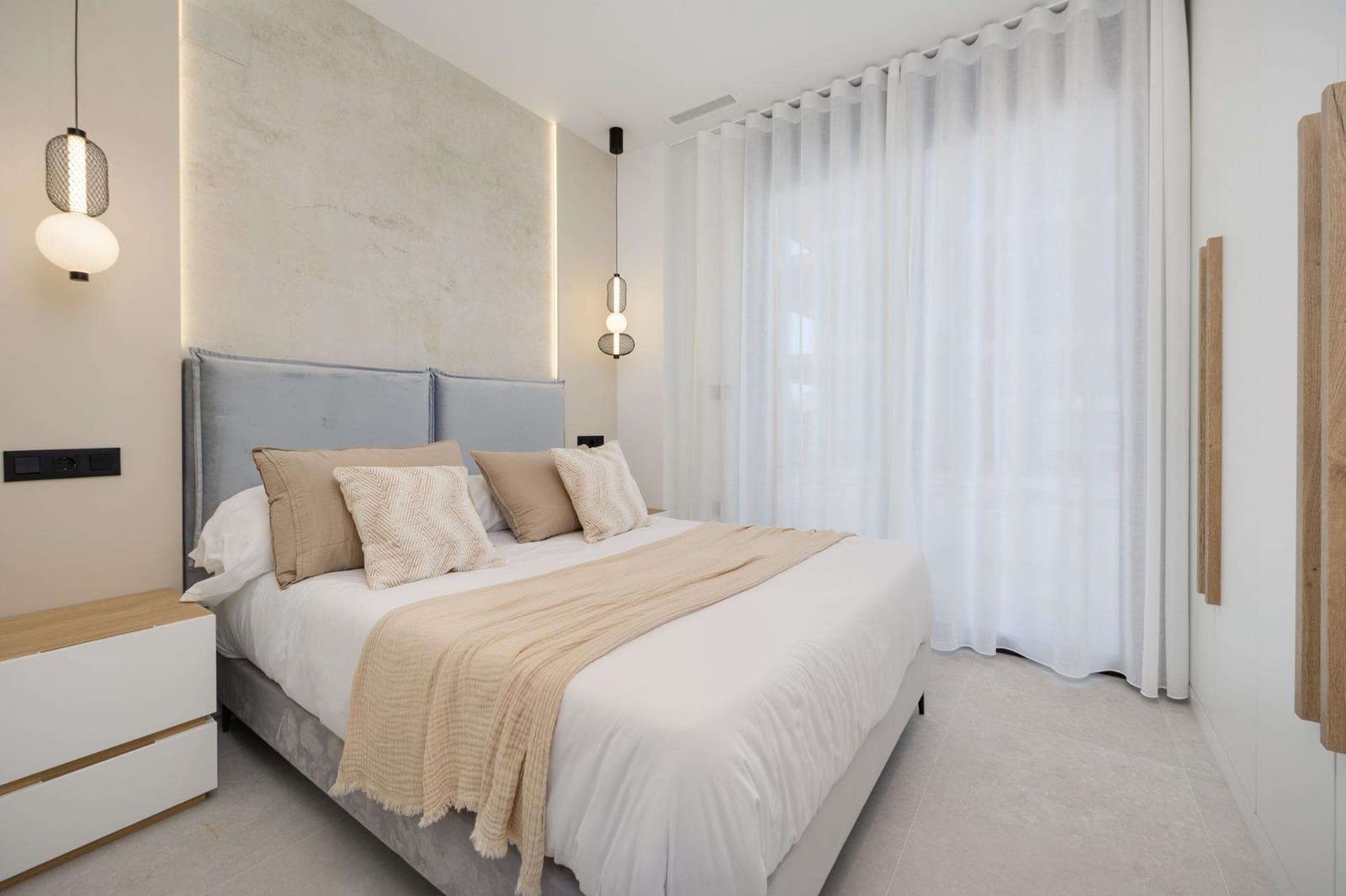 2 soverom Leilighet til salgs i Guardamar del Segura med svømmebasseng garasje - € 355 000 (Ref: 10004626)