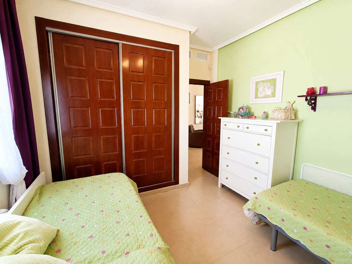 3 soverom Kjedet enebolig til salgs i Ciudad Quesada med svømmebasseng garasje - € 289 990 (Ref: 10016505)