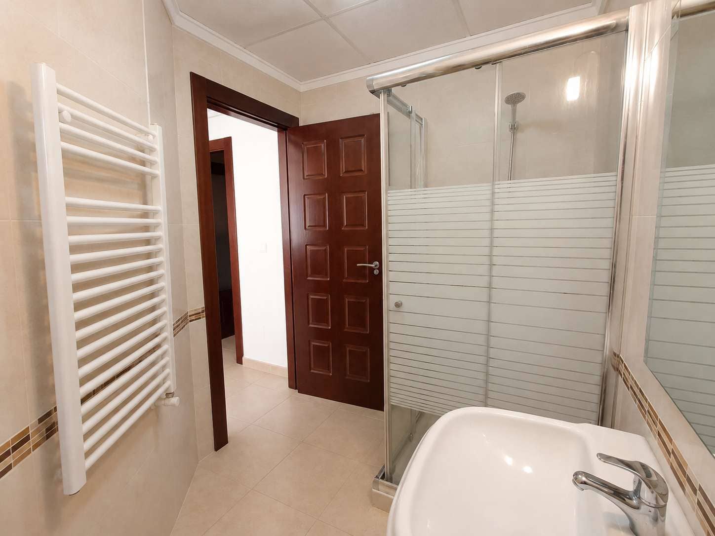 3 soverom Kjedet enebolig til salgs i Ciudad Quesada med svømmebasseng garasje - € 289 990 (Ref: 10016505)
