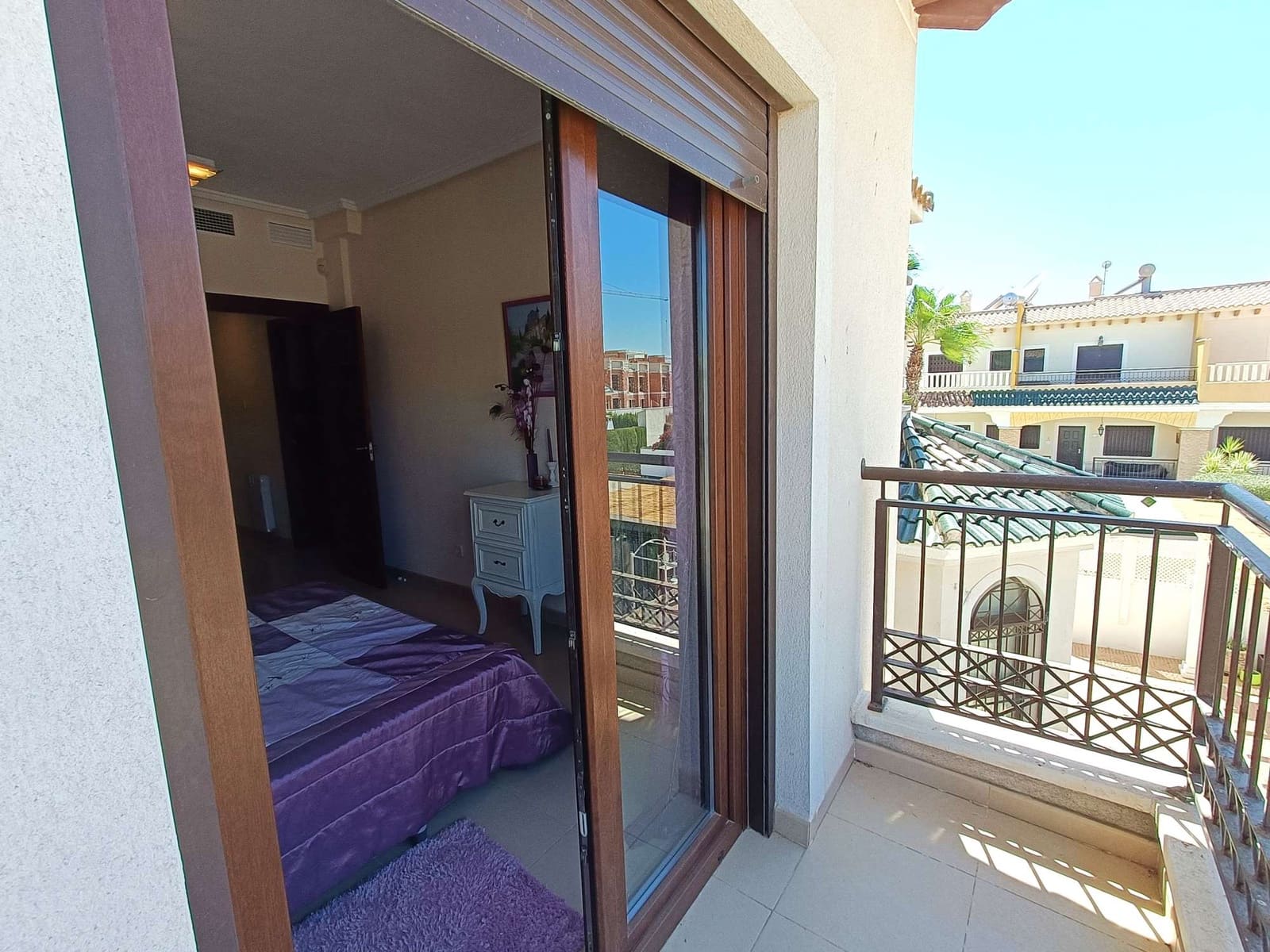 3 soverom Kjedet enebolig til salgs i Ciudad Quesada med svømmebasseng garasje - € 289 990 (Ref: 10016505)