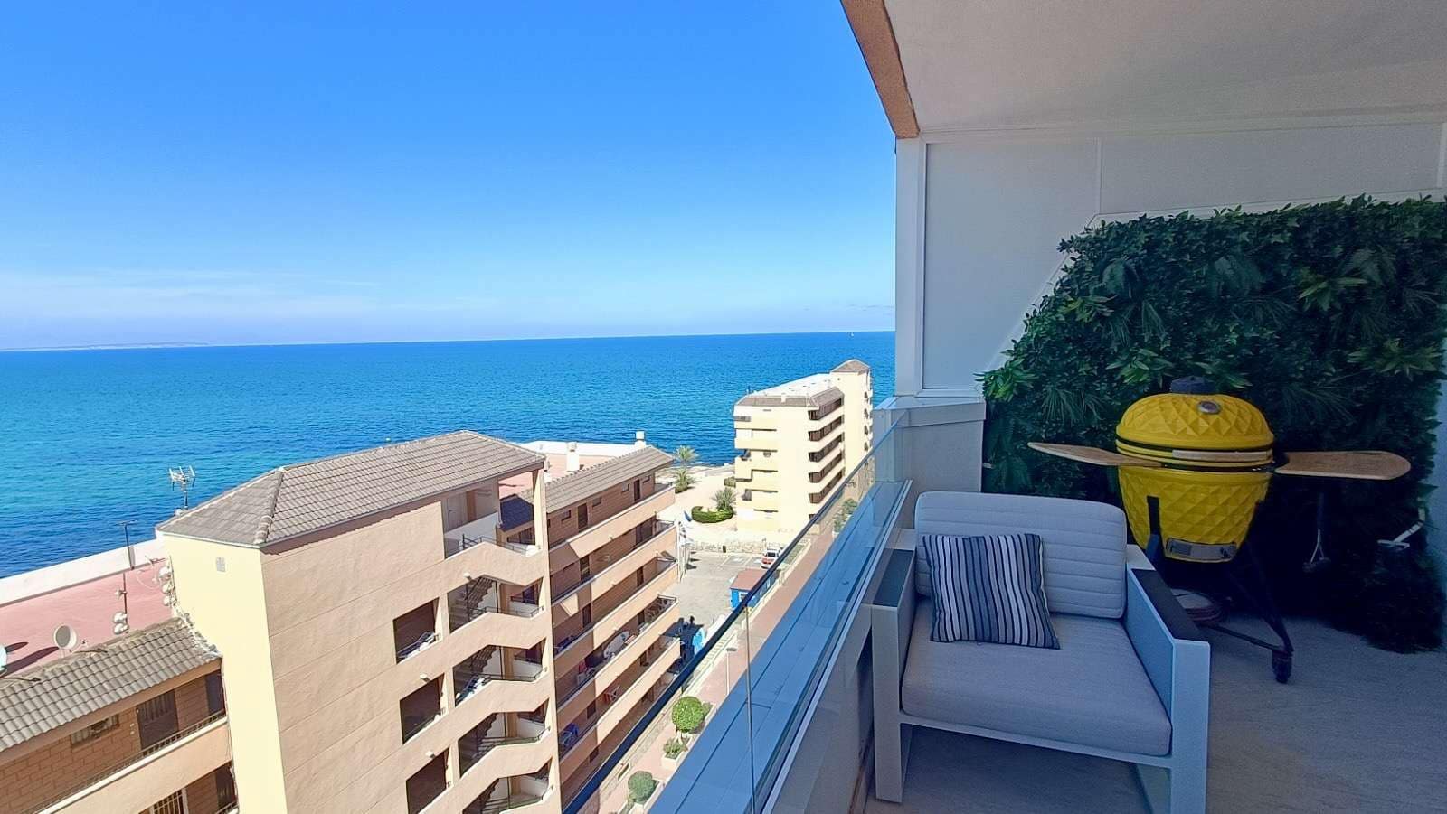 2 sovrum Lägenhet till salu i Torrevieja med garage - 289 995 € (Ref: 10016759)