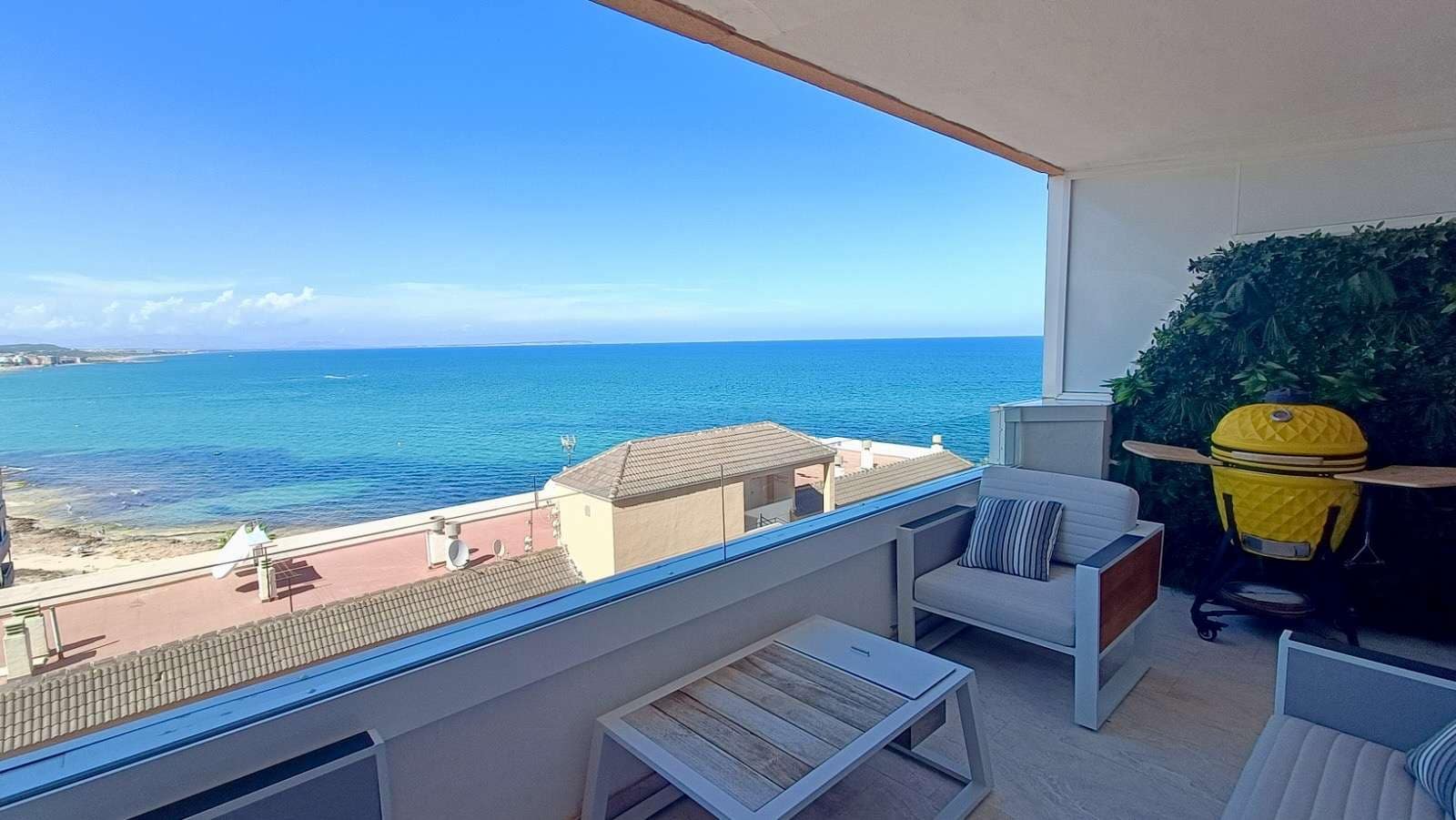 2 sovrum Lägenhet till salu i Torrevieja med garage - 289 995 € (Ref: 10016759)