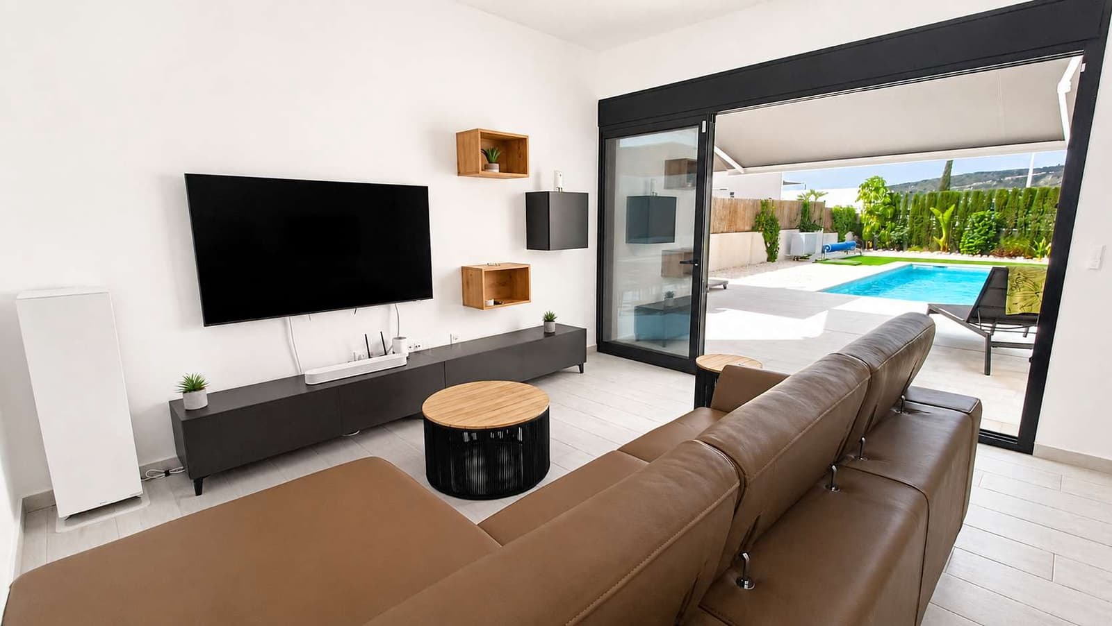 Chalet de 3 habitaciones en Algorfa en venta con piscina - 619.950 € (Ref: 10034215)