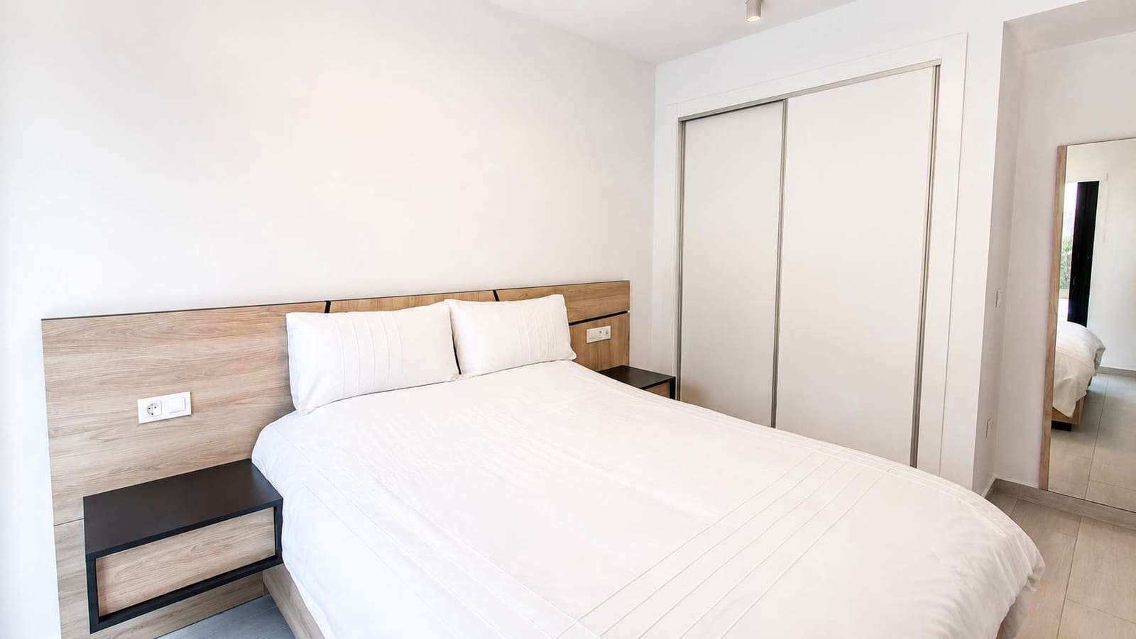 Chalet de 3 habitaciones en Algorfa en venta con piscina - 619.950 € (Ref: 10034215)