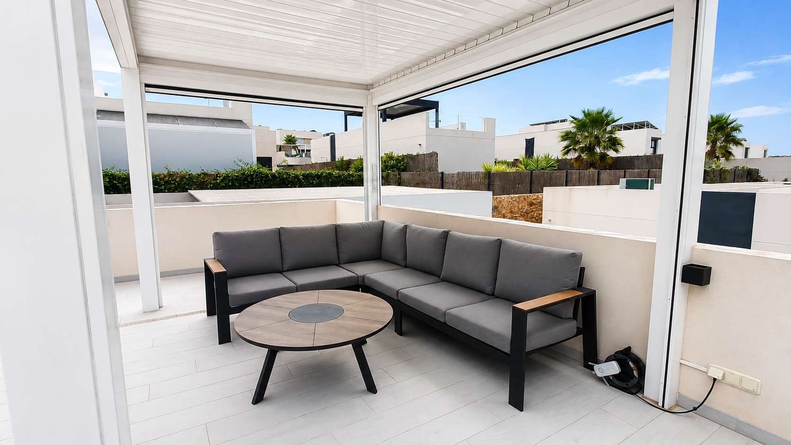 Chalet de 3 habitaciones en Algorfa en venta con piscina - 619.950 € (Ref: 10034215)