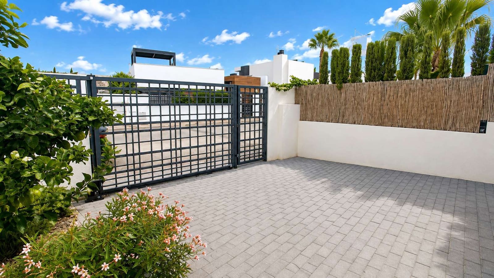 Chalet de 3 habitaciones en Algorfa en venta con piscina - 619.950 € (Ref: 10034215)