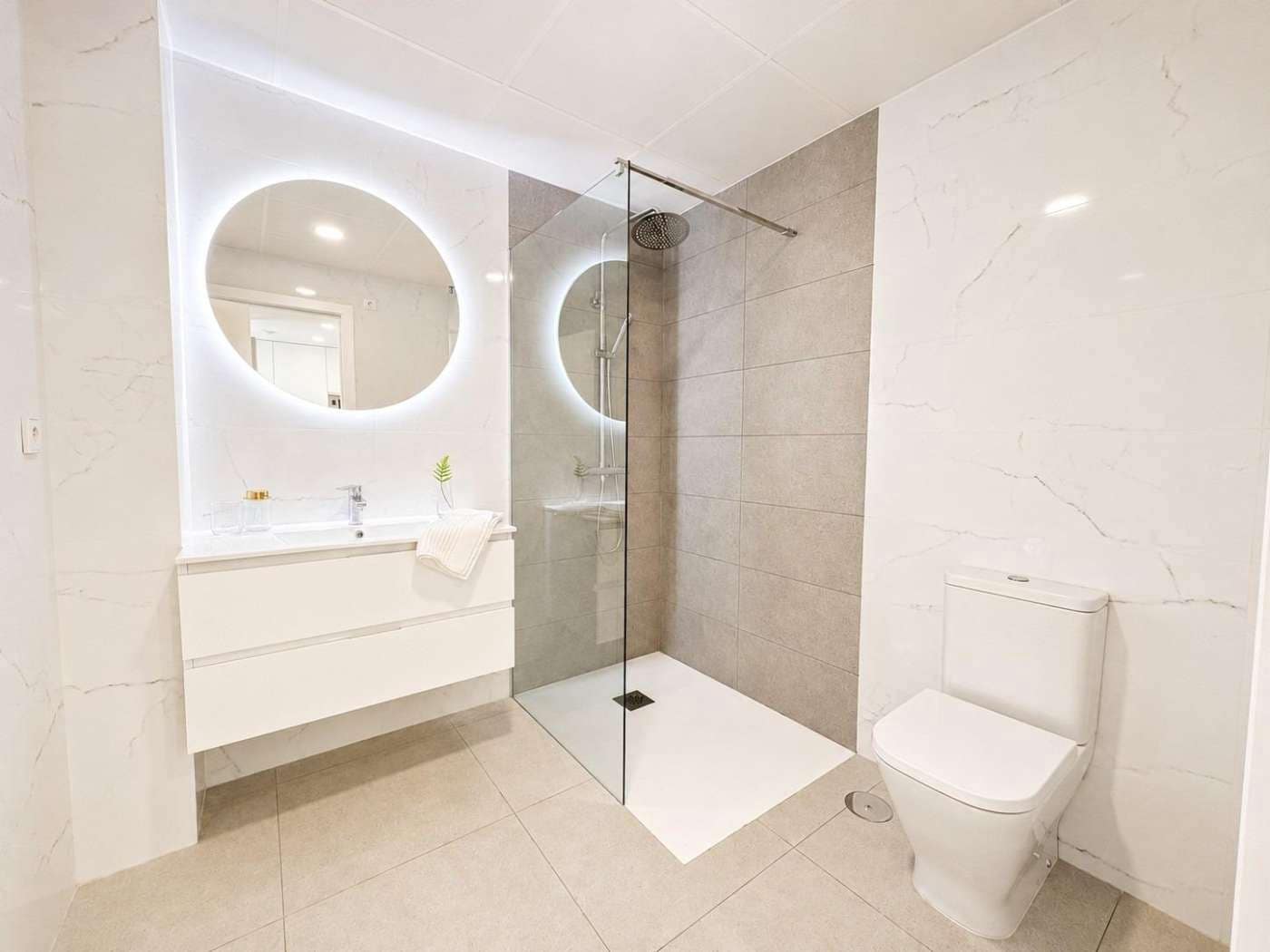Casa de 3 habitaciones en Baños y Mendigo en venta con piscina garaje - 315.500 € (Ref: 10034488)