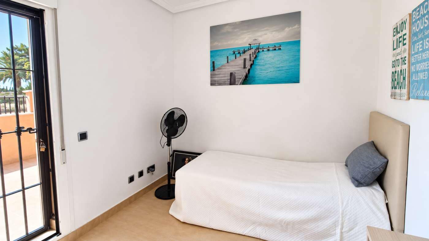 3 bedroom Apartment for sale in Los Alcazares with pool garage - € 249,500 (Ref: 10060526)