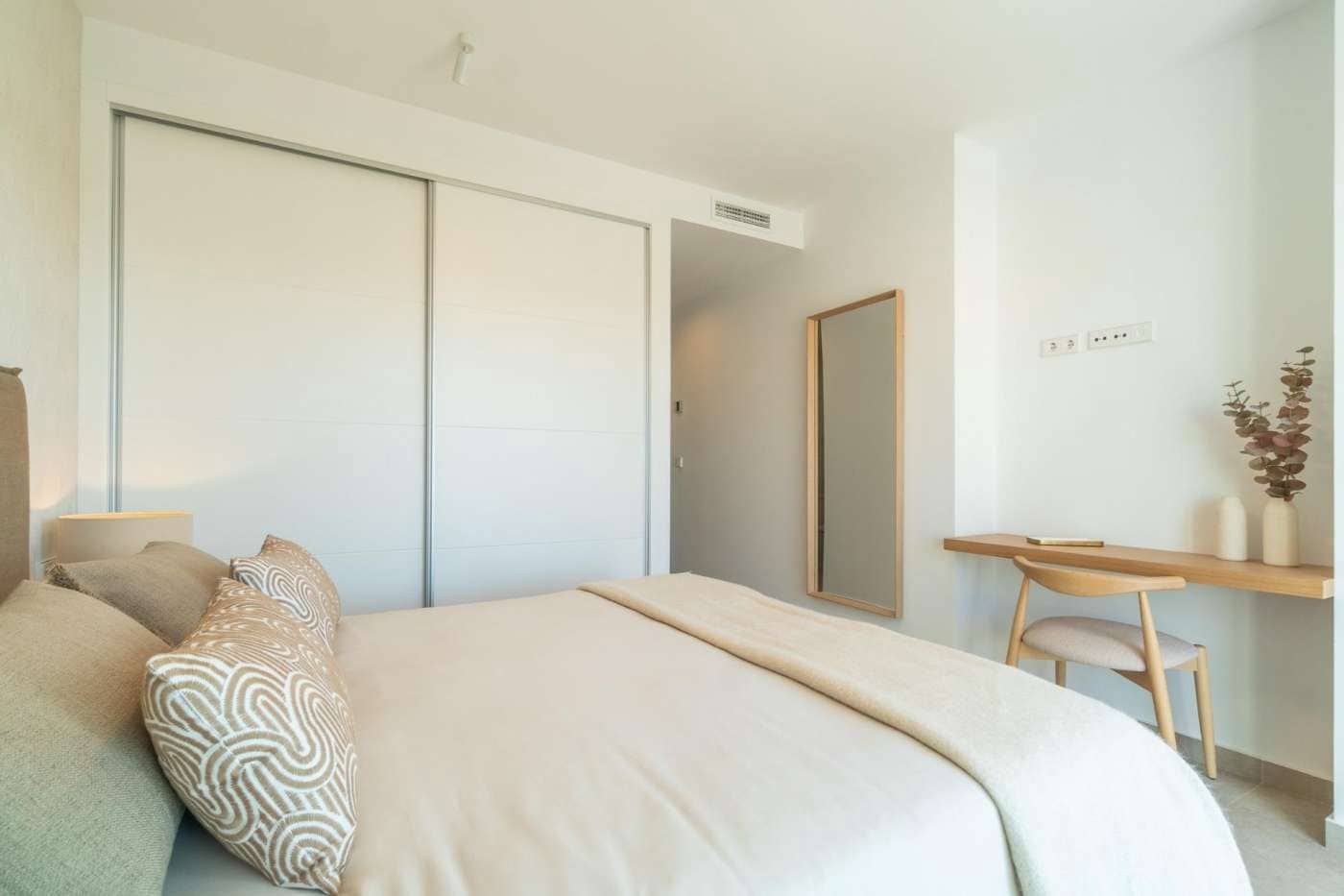 4 soveværelse Lejlighed til salg i Playa Flamenca med swimmingpool garage - € 499.000 (Ref: 10076995)