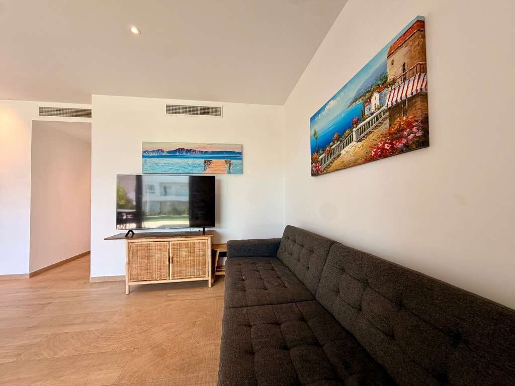 2 bedroom Apartment for sale in Algorfa with pool - € 249,950 (Ref: 10077301)
