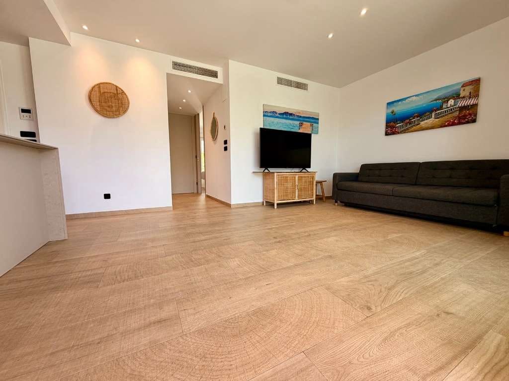 2 bedroom Apartment for sale in Algorfa with pool - € 249,950 (Ref: 10077301)