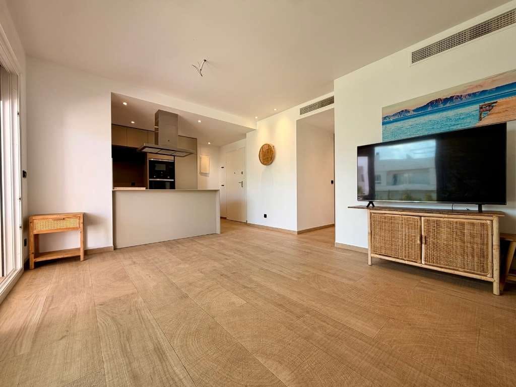 2 bedroom Apartment for sale in Algorfa with pool - € 249,950 (Ref: 10077301)