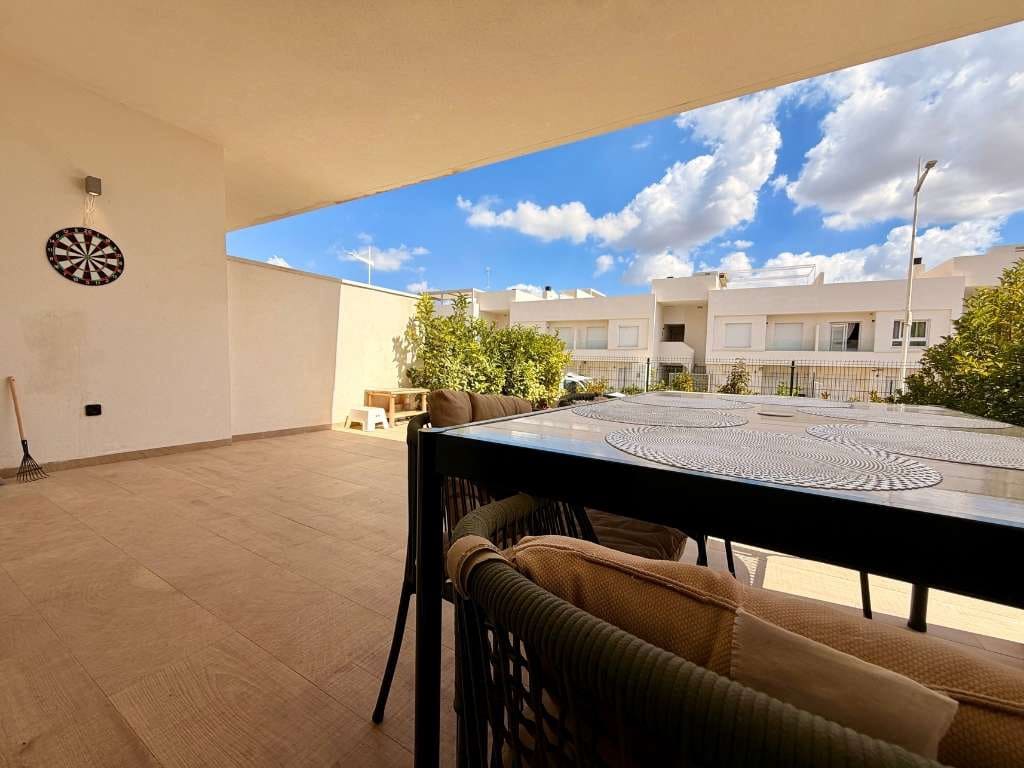2 bedroom Apartment for sale in Algorfa with pool - € 249,950 (Ref: 10077301)