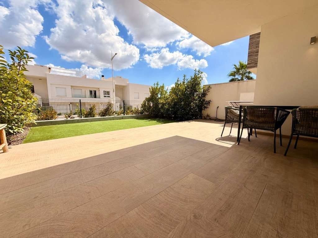 2 bedroom Apartment for sale in Algorfa with pool - € 249,950 (Ref: 10077301)