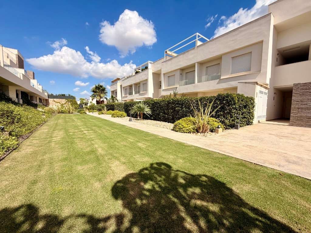 2 bedroom Apartment for sale in Algorfa with pool - € 249,950 (Ref: 10077301)