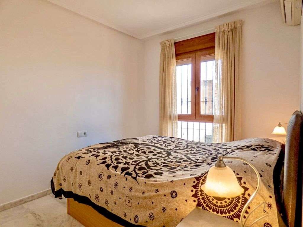Apartamento de 2 habitaciones en Algorfa en venta con piscina garaje - 174.500 € (Ref: 10095650)