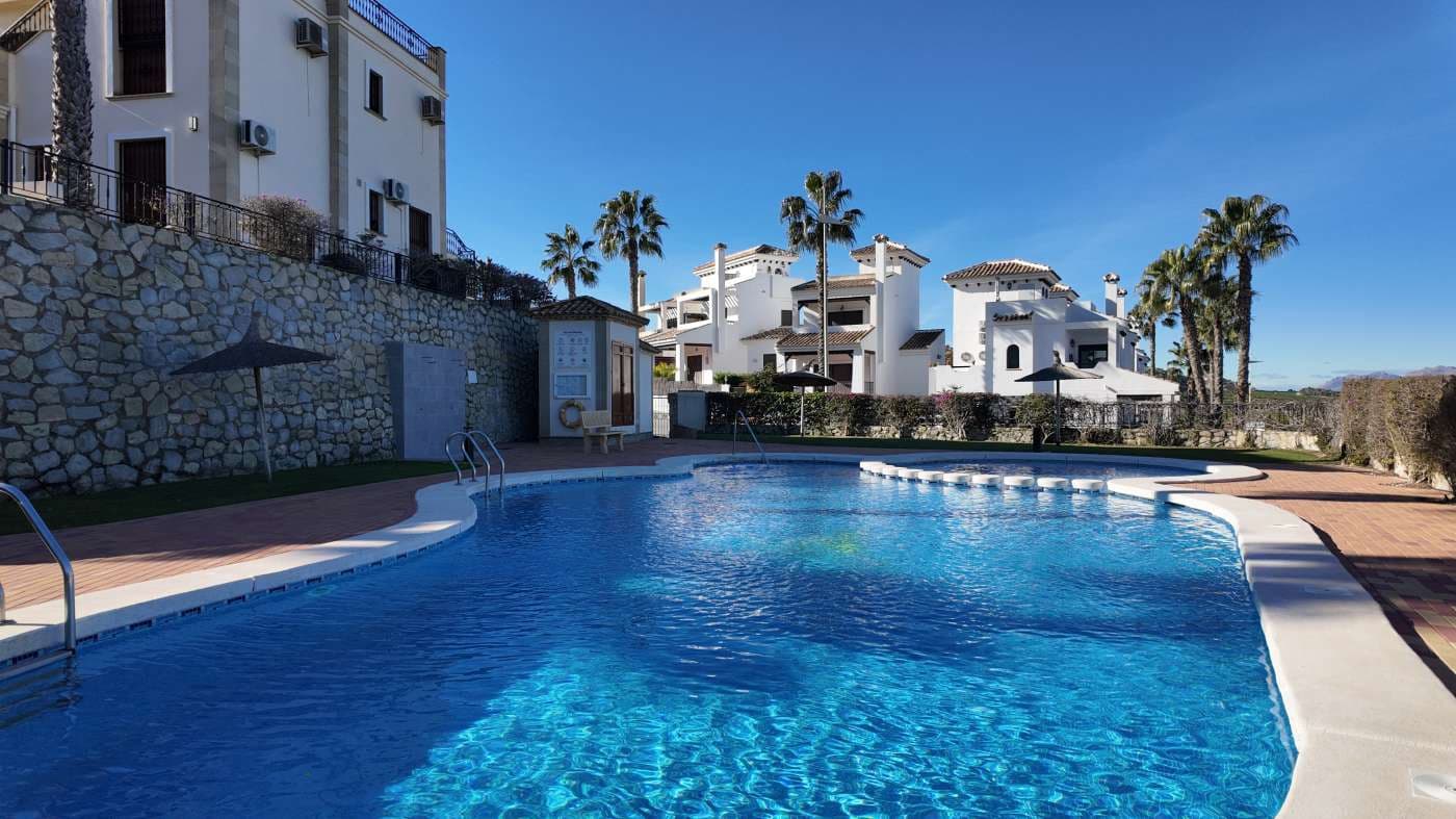Apartamento de 2 habitaciones en Algorfa en venta con piscina garaje - 174.500 € (Ref: 10095650)