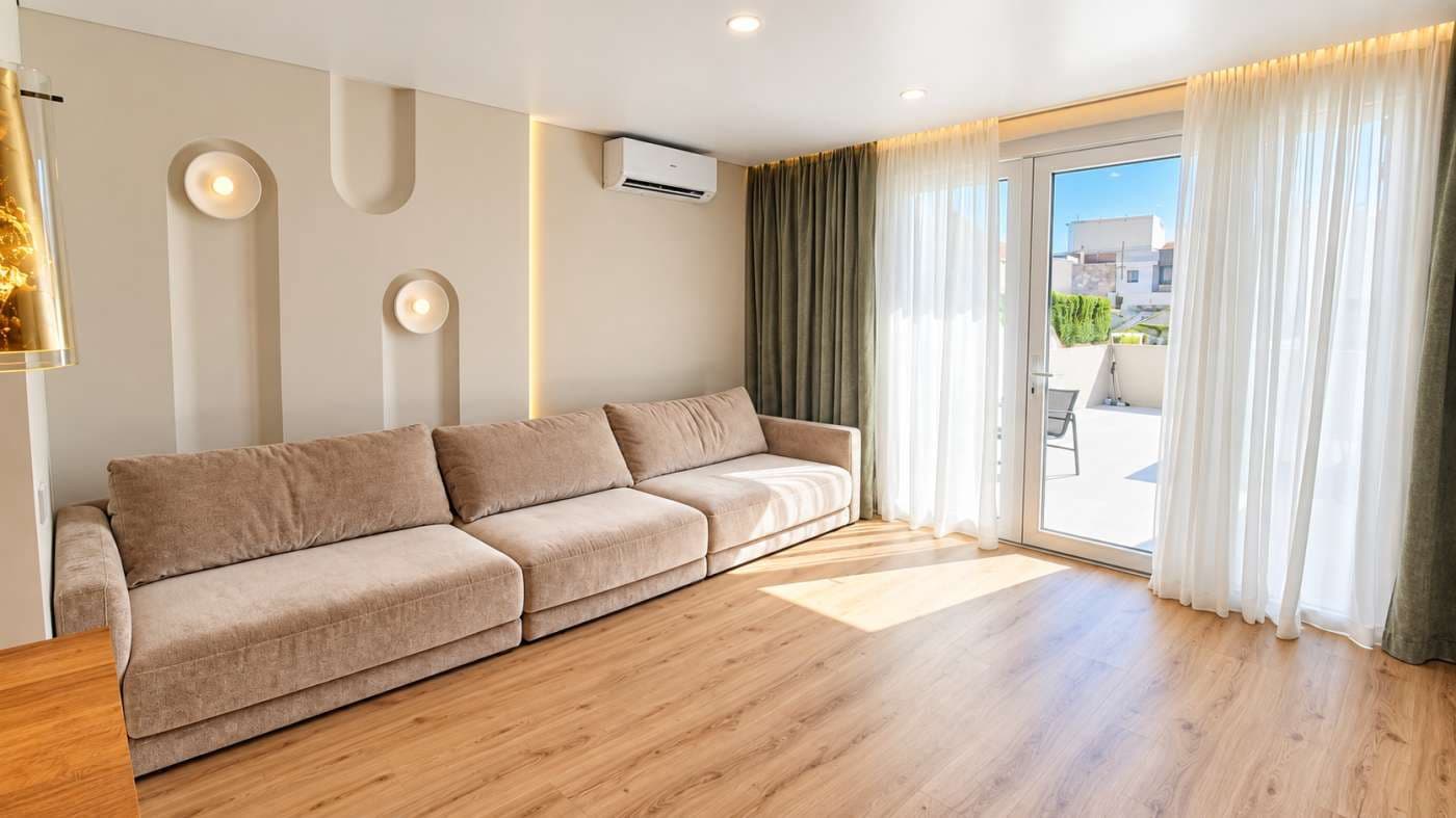 2 soveværelse Lejlighed til salg i La Veleta - € 249.000 (Ref: 10106442)
