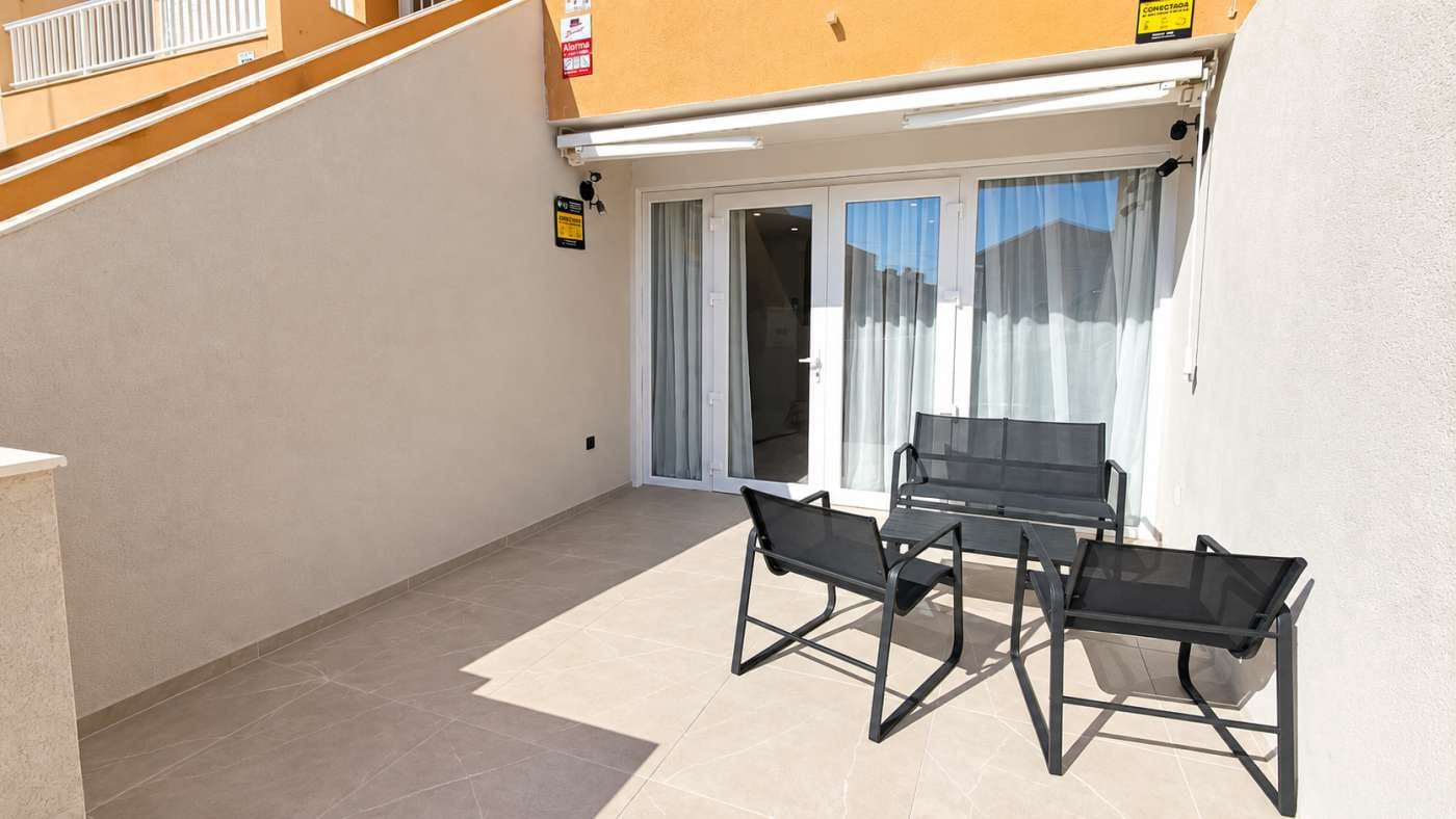 2 soveværelse Lejlighed til salg i La Veleta - € 249.000 (Ref: 10106442)
