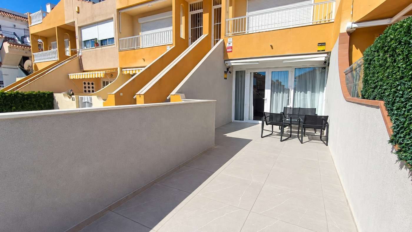 2 soveværelse Lejlighed til salg i La Veleta - € 249.000 (Ref: 10106442)