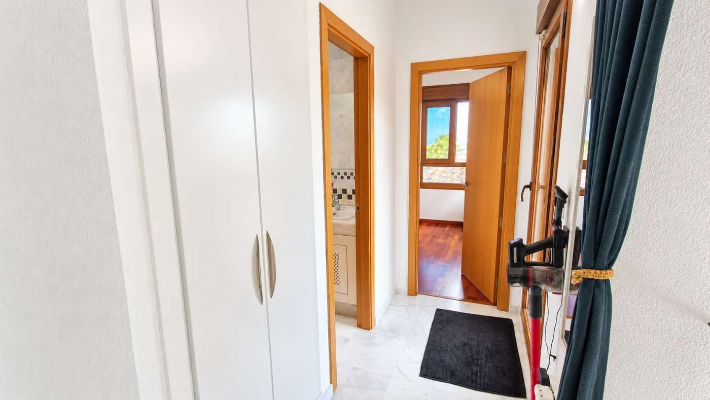 3 sypialnia Willa na sprzedaż w Algorfa z basenem garażem - 479 000 € (Ref: 10120875)