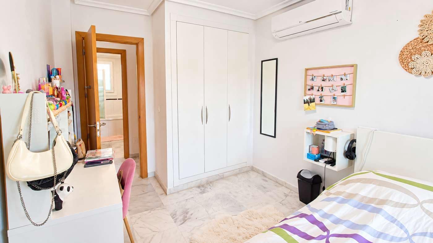 3 sypialnia Willa na sprzedaż w Algorfa z basenem garażem - 479 000 € (Ref: 10120875)
