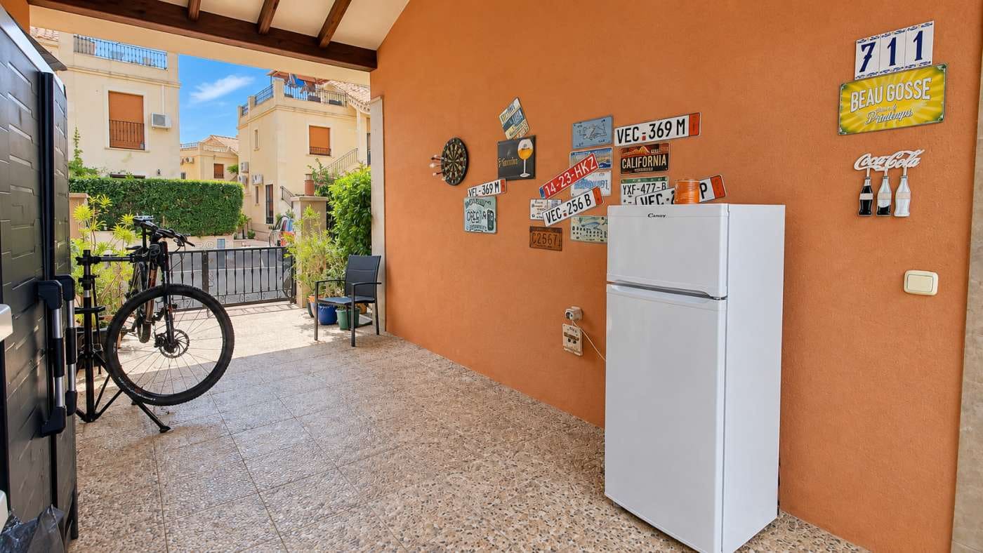 3 sypialnia Willa na sprzedaż w Algorfa z basenem garażem - 479 000 € (Ref: 10120875)