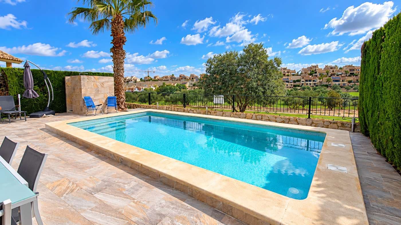 3 sypialnia Willa na sprzedaż w Algorfa z basenem garażem - 479 000 € (Ref: 10120875)