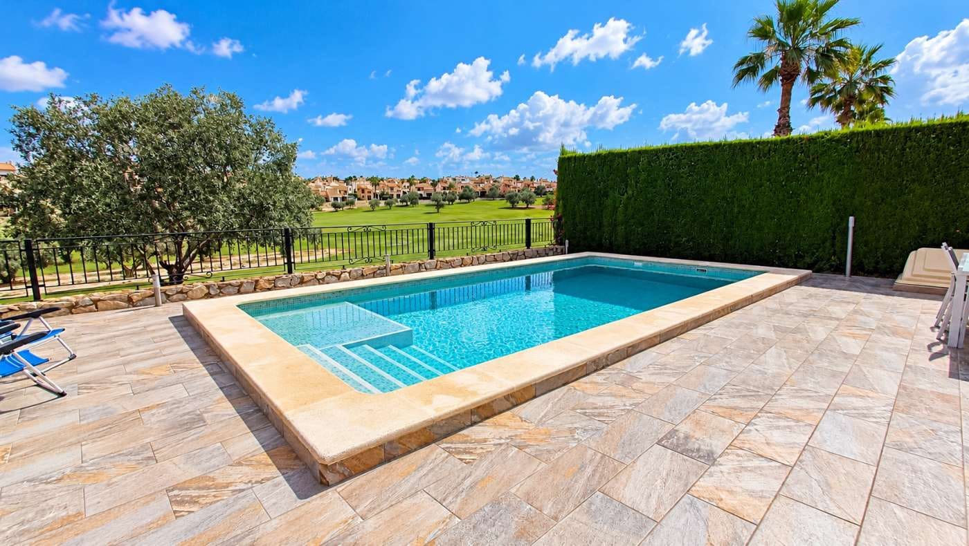 3 sypialnia Willa na sprzedaż w Algorfa z basenem garażem - 479 000 € (Ref: 10120875)
