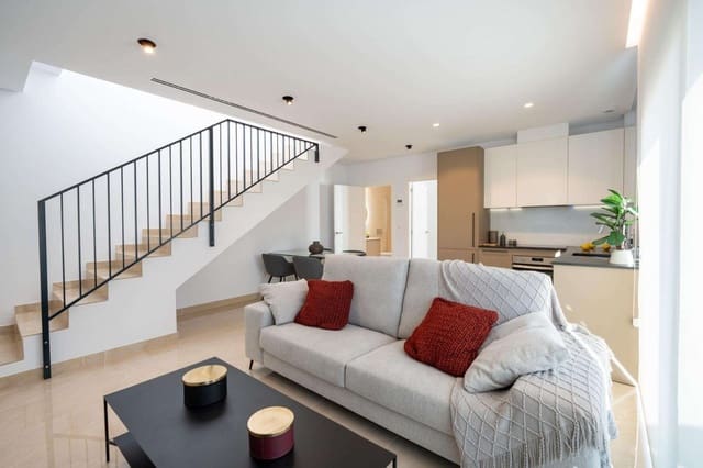 3 soveværelse Semi-Rækkehus til salg i El Pinet, Elche / Elx med swimmingpool garage - € 459.000 (Ref: 10130946)