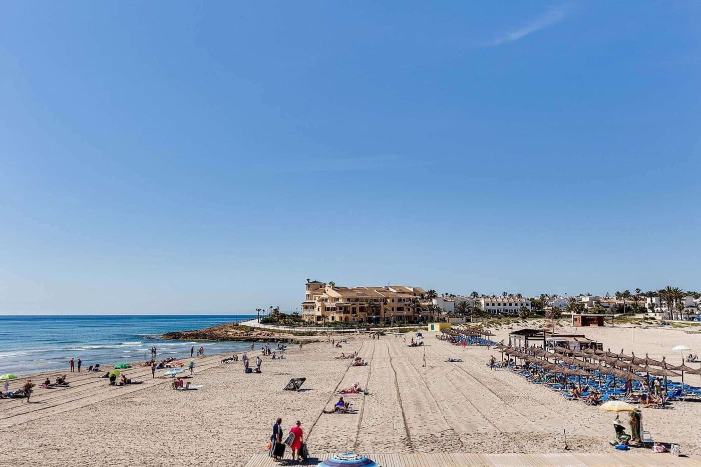 3 soveværelse Villa til salg i La Zenia med swimmingpool garage - € 890.000 (Ref: 10134851)