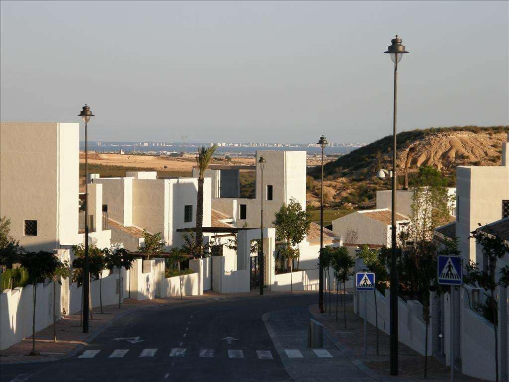 2 sovrum Villa till salu i Avileses med pool garage - 320 000 € (Ref: 10145172)