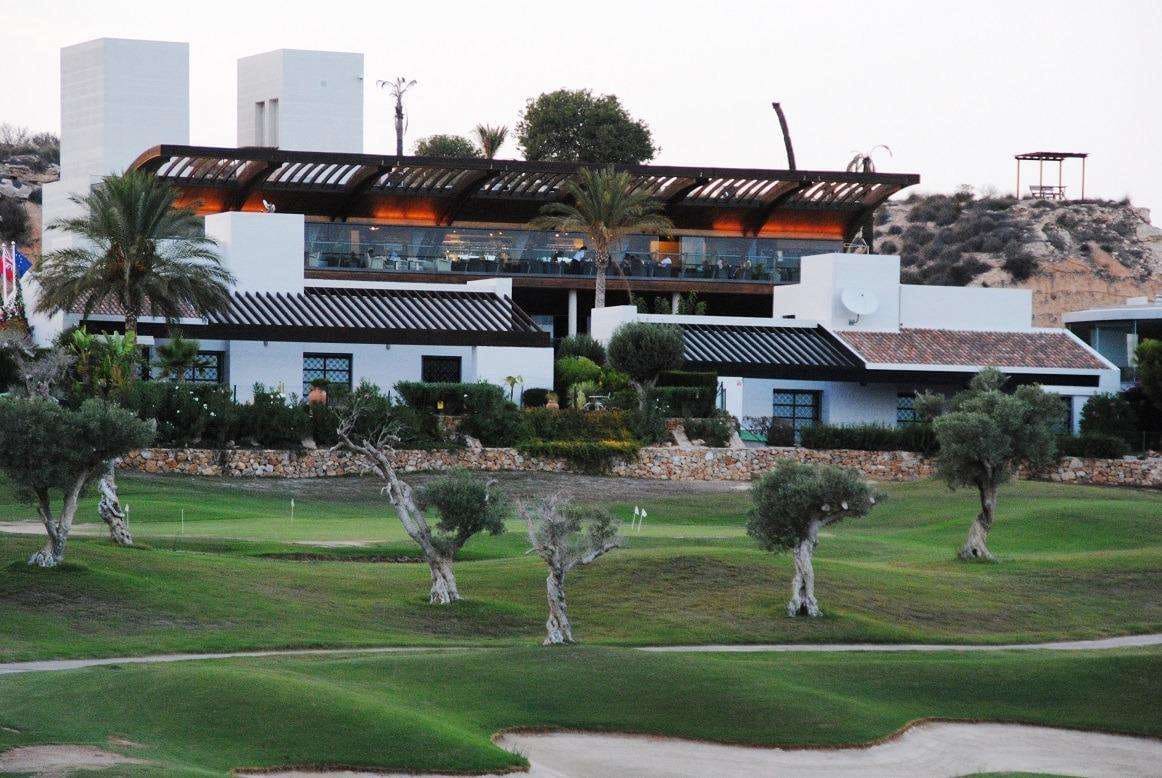 2 sovrum Villa till salu i Avileses med pool garage - 320 000 € (Ref: 10145172)