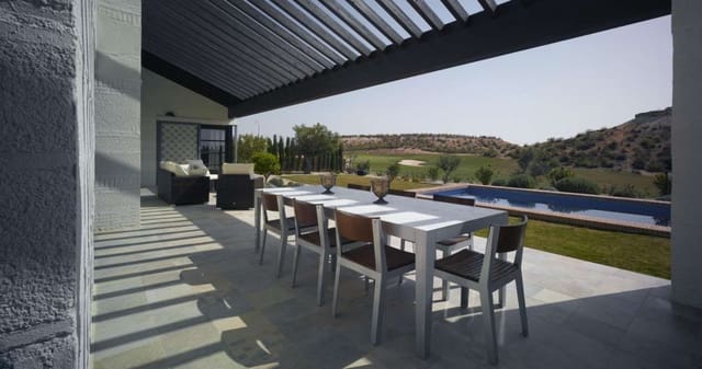 2 soverom Villa til salgs i Avileses, Murcia by med svømmebasseng garasje - € 320 000 (Ref: 10145172)