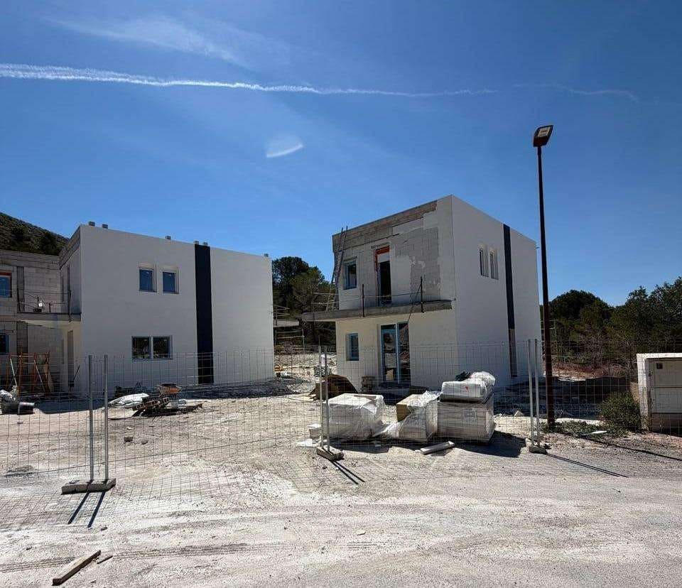 3 bedroom Villa for sale in Finestrat with pool garage - € 550,000 (Ref: 10160521)