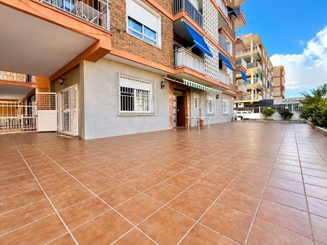 3 bedroom Apartment for sale in Playa de los Náufragos, Torrevieja with garage - € 277,000 (Ref: 10163613)