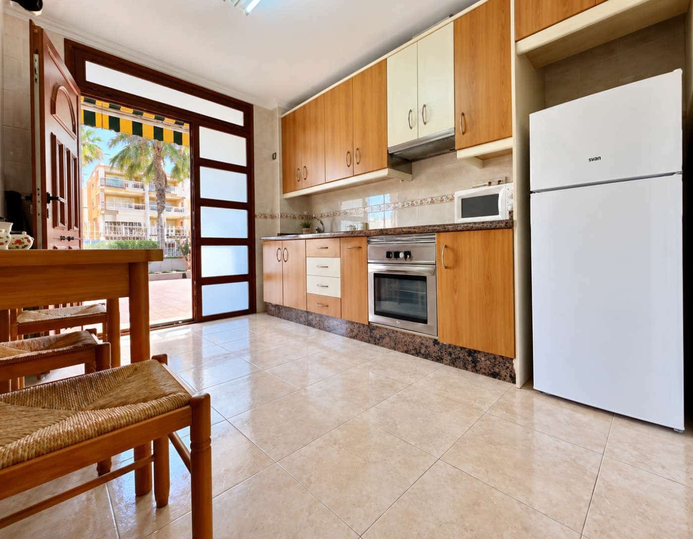 3 bedroom Apartment for sale in Torrevieja with garage - € 277,000 (Ref: 10163613)