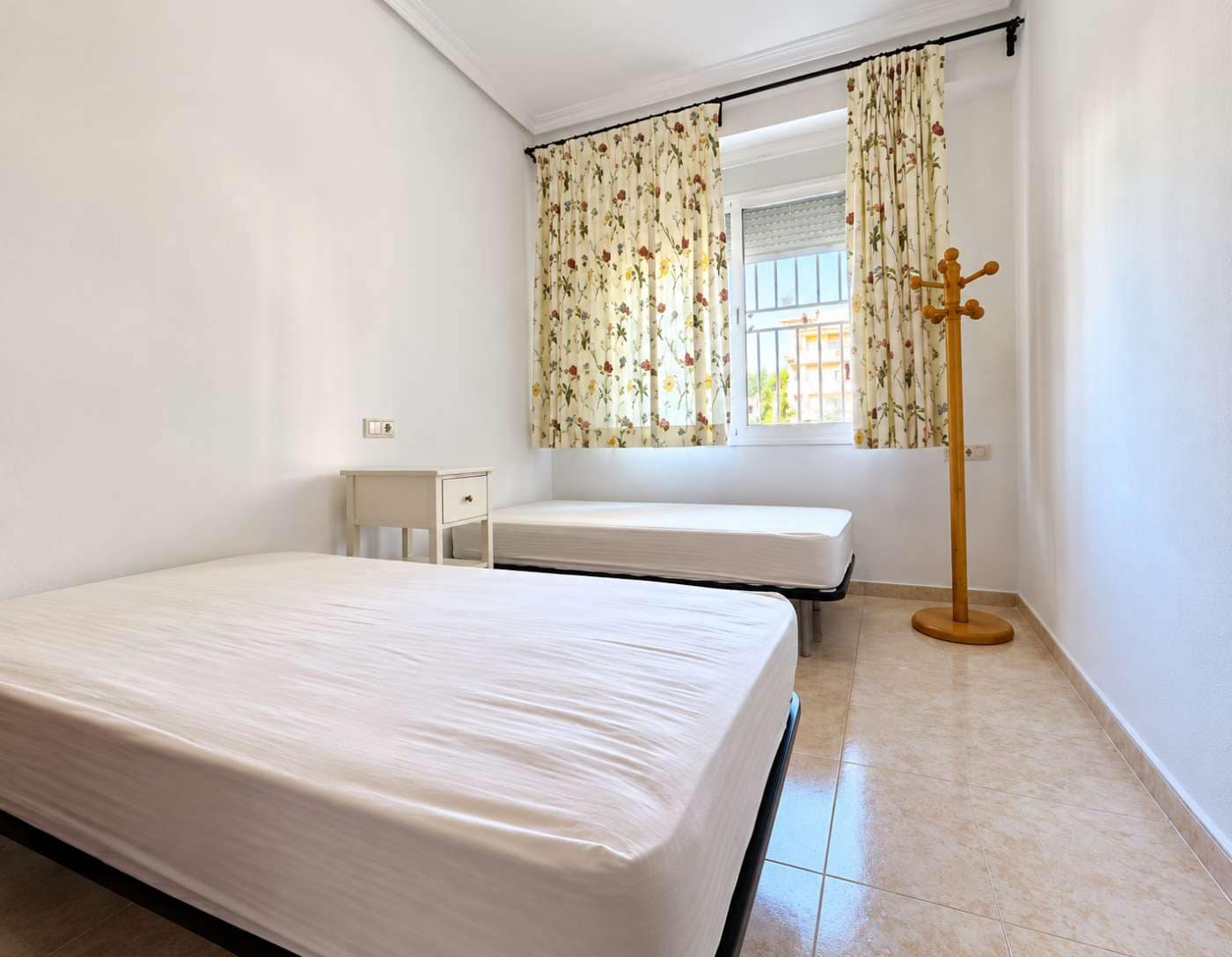 3 bedroom Apartment for sale in Torrevieja with garage - € 277,000 (Ref: 10163613)