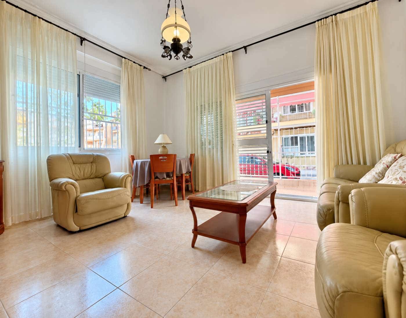 3 bedroom Apartment for sale in Torrevieja with garage - € 277,000 (Ref: 10163613)