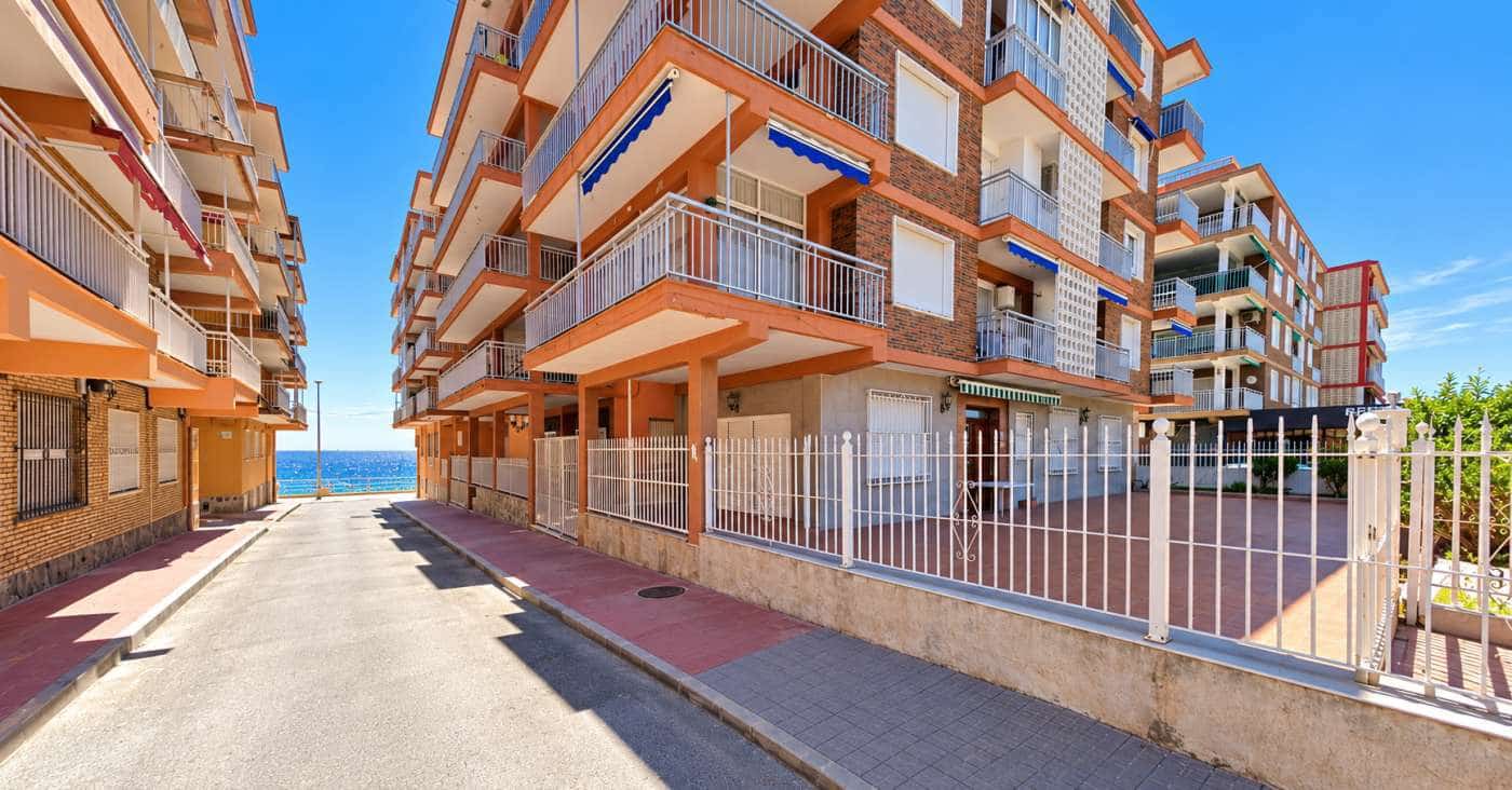 3 bedroom Apartment for sale in Torrevieja with garage - € 277,000 (Ref: 10163613)