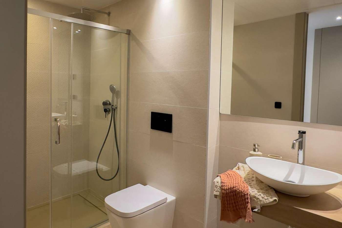 Bungalow de 3 habitaciones en Algorfa en venta con piscina garaje - 389.000 € (Ref: 10165547)